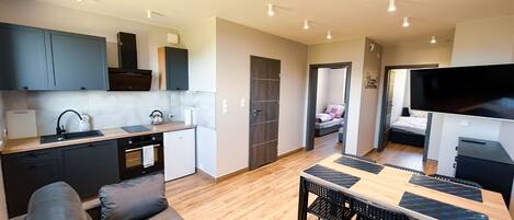 1 dormitorio, tabla de planchar con plancha, wifi gratis y ropa de cama