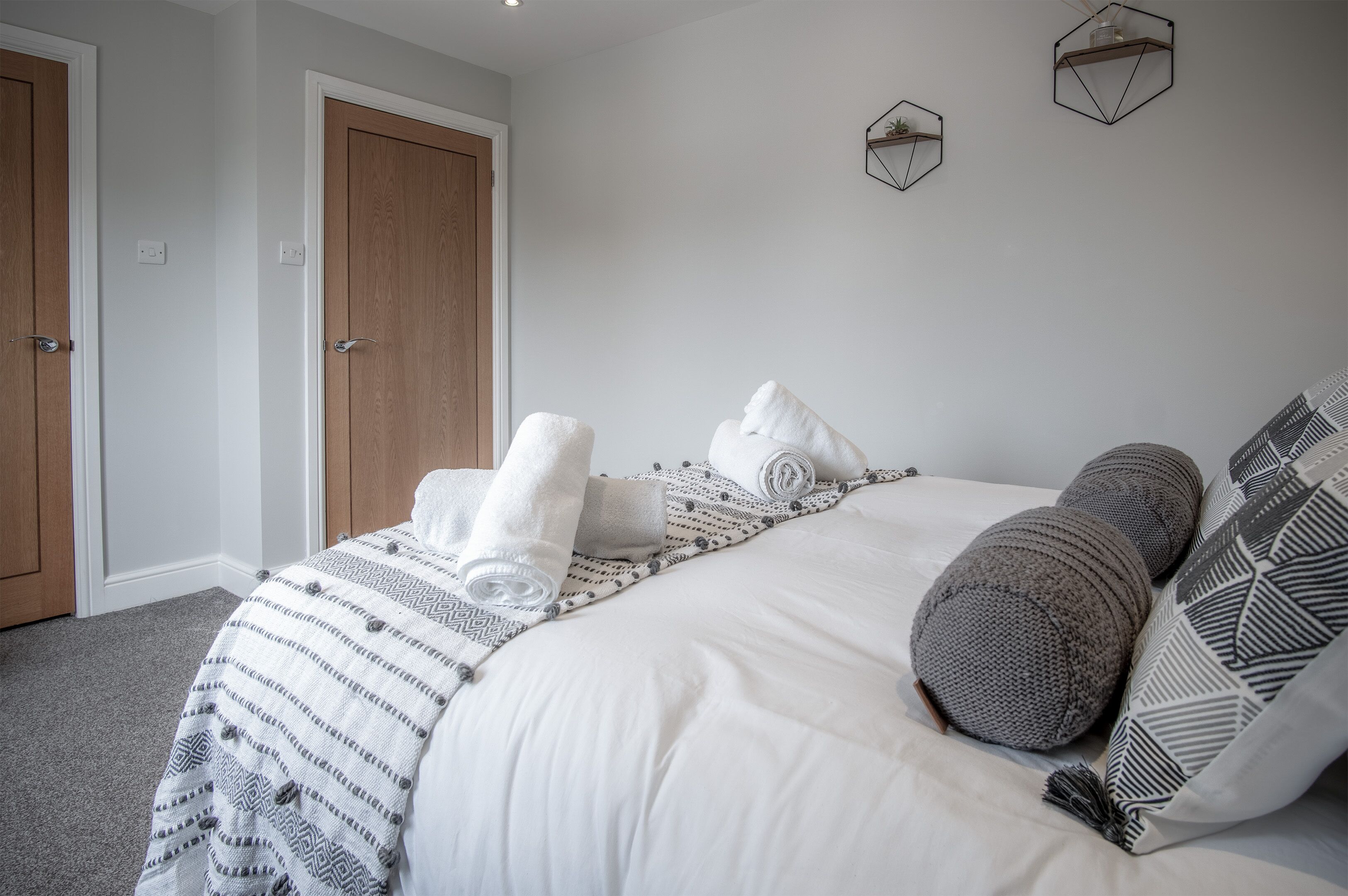 4 chambres, fer et planche à repasser, Wi-Fi gratuit, draps fournis