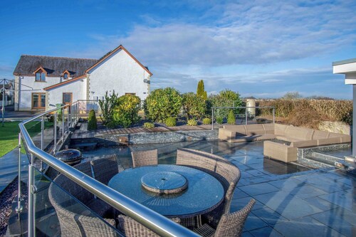 Knights Rest - 4 Bedroom - Princes Gate