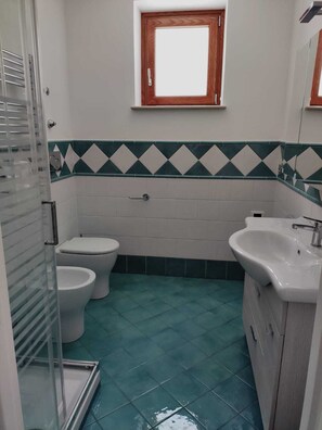 Dusche, Bidet