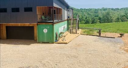 Unique Container Home🏔 MTB 🚲