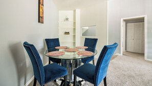 Dining - A home away from home with Uniqueness (Sugar Land)