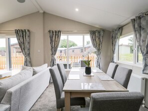 Dining - Parkers Place (Carnforth)