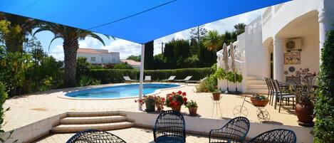 Piscina externa, piscina aquecida