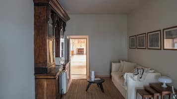 Exclusive-Zimmer | Wohnbereich | Flachbildfernseher