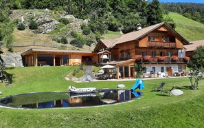 Exterior - Chalet Panorama Himmelreichhof with Mountain View, Shared Pool & Wi-Fi (San Candido)