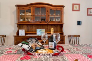 Dining - Holiday Home "Da Albino" with Garden & Wi-Fi (Sorso)