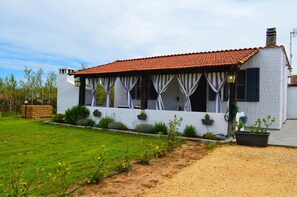 Exterior - Holiday Home "Da Albino" with Garden & Wi-Fi (Sorso)