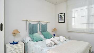 1 chambre, fer et planche Ă repasser, Wi-Fi gratuit, draps fournis