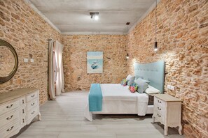 2 bedrooms, free WiFi, bed sheets, wheelchair access