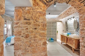 2 Schlafzimmer, kostenloses WLAN, Bettwäsche, Rollstuhlgeeignet