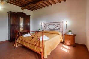 2 chambres, accès au Wi-Fi (inclus), literie fournie