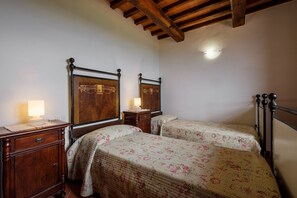 2 bedrooms, free WiFi, bed sheets - Casa vacanze Melograno Poderone with Terrace, Shared Pool & Wi-Fi (Grosseto)