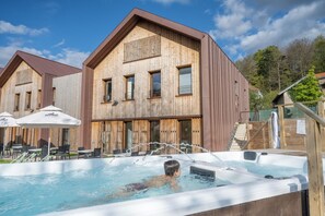 Badstue, boblebad og massasje