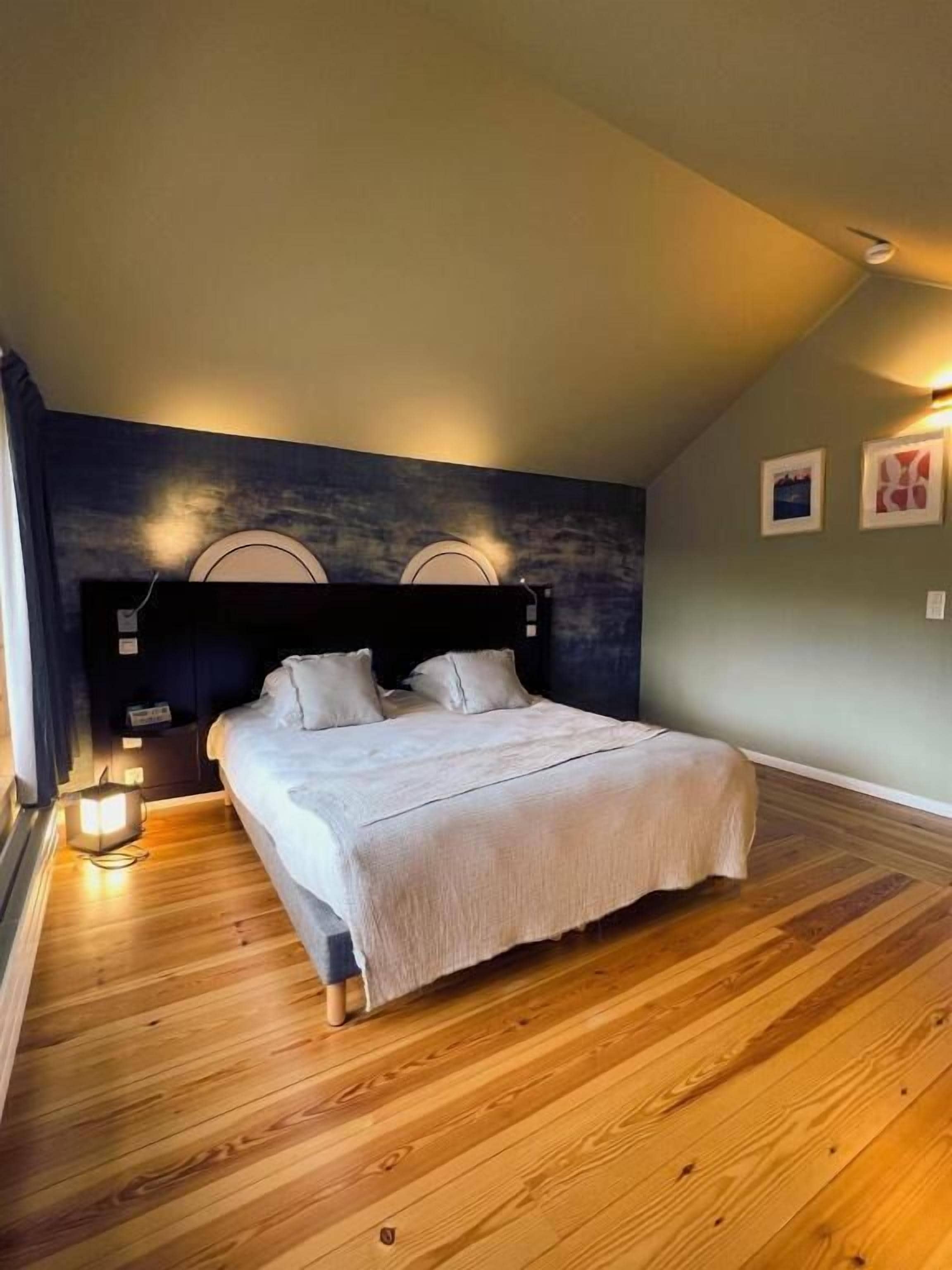 Premium bedding, minibar, in-room safe, individually decorated