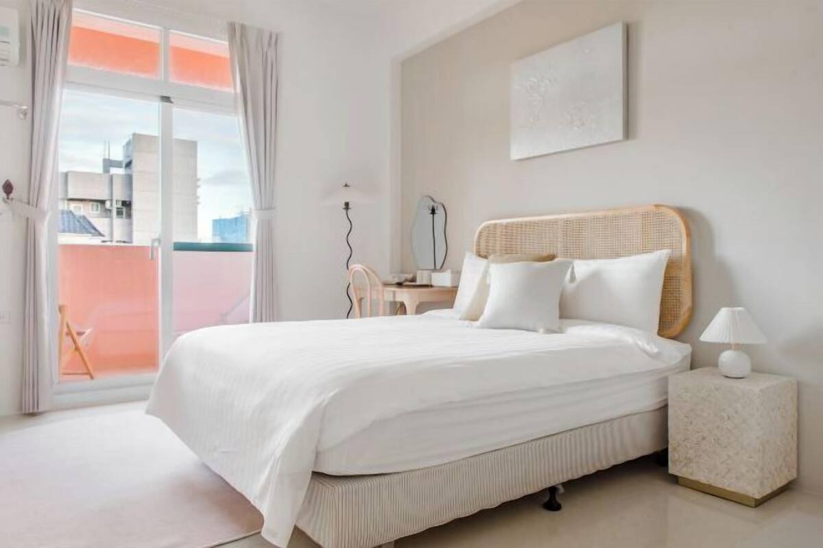 Wifi gratis y ropa de cama