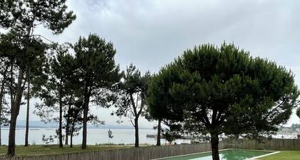 Beautiful Apartment on the Beach of Illa de Arousa