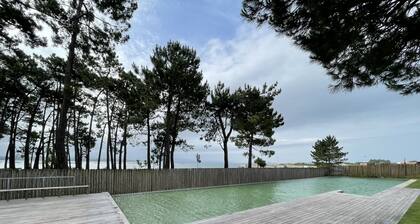 Beautiful Apartment on the Beach of Illa de Arousa