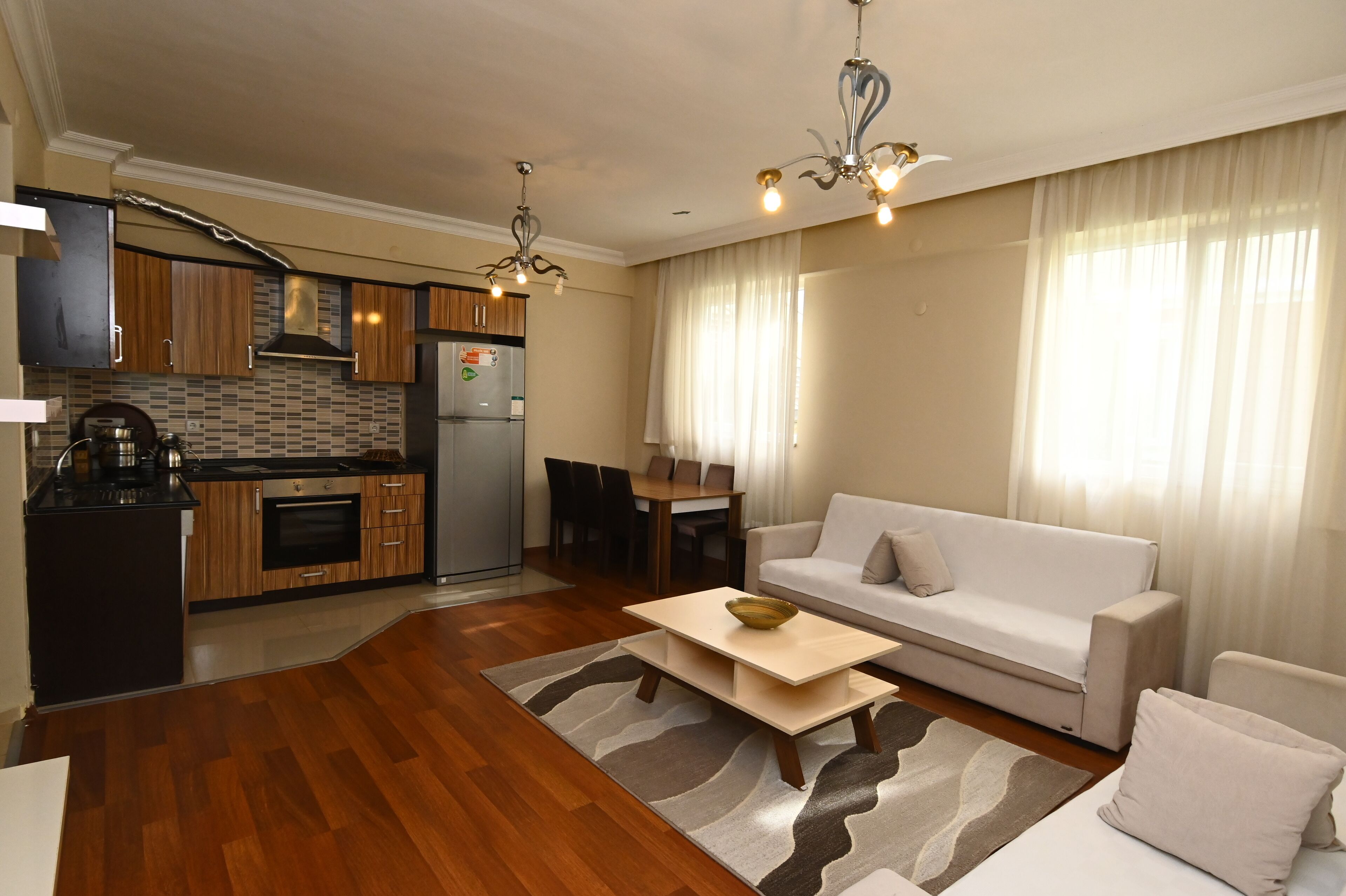 그랜드 스위트, 발코니, 산 전망 | 책상, 무료 유아용 침대, 침대 시트