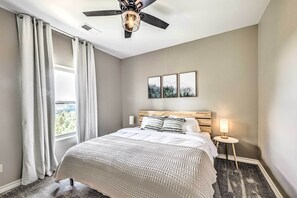 4 dormitorios, escritorio, tabla de planchar con plancha y wifi