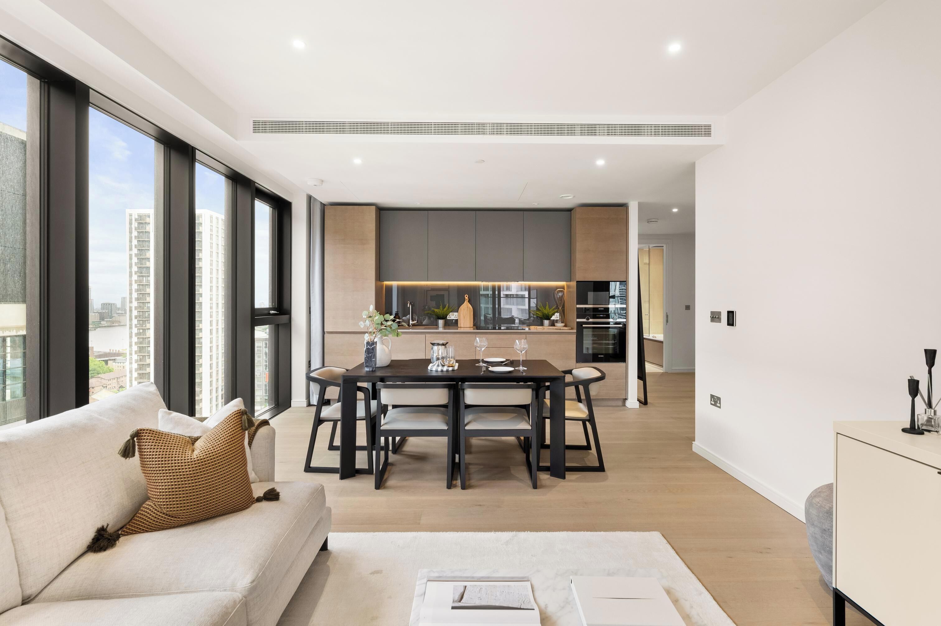 Apartment (2 Bedrooms) | Essbereich im Zimmer