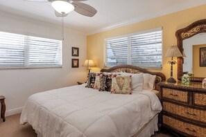 4 bedrooms, free WiFi, bed sheets