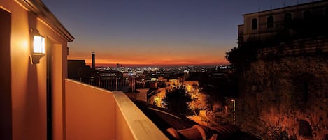 Panoramic Room