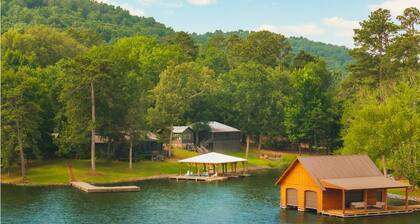 Chalet Premiere at Signal Point
