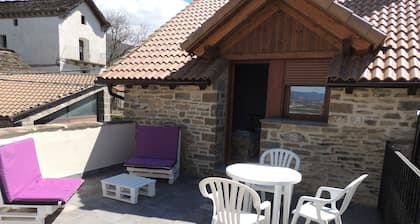 HOUSE 1.5 KM FROM SABIÑANIGO IDEAL FOR FAMILIES