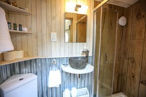 Shower, toilet paper