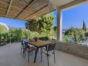 Villa (Three Bedroom Villa with Swimming poo) | Terrasse/Patio