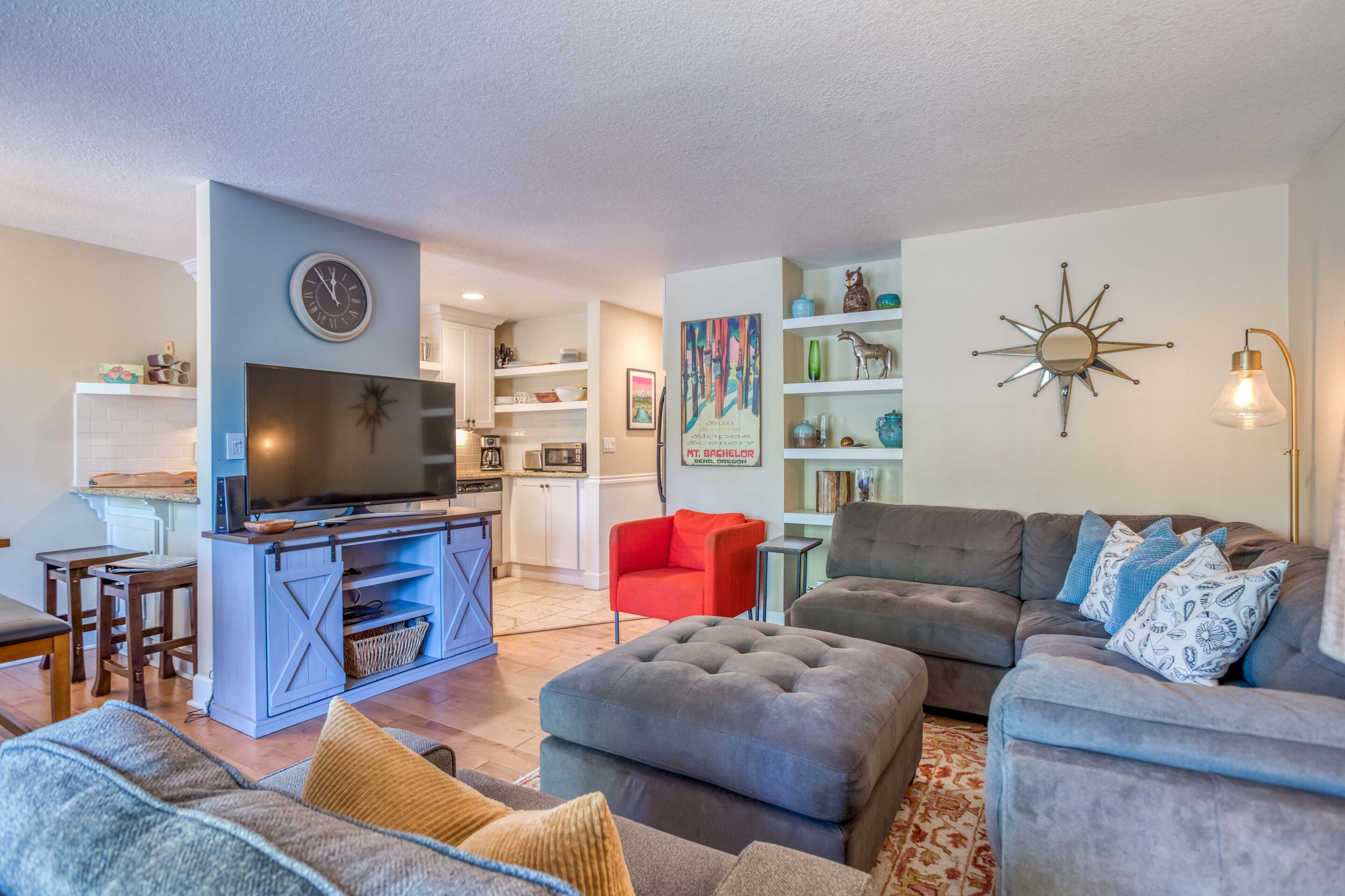 Walk to SHARC Aquatic Center from this Modern Sunriver Condo!