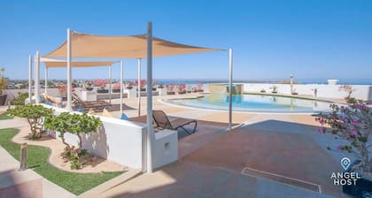 Stunning Bay Views, Pool, Near Malecón Waterfront