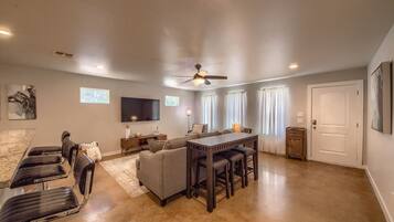 獨棟房屋, 2 間臥室 | 用餐區