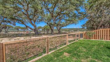 House, 2 Bedrooms | Property grounds