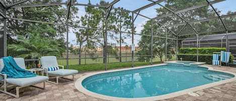 Opvarmet pool