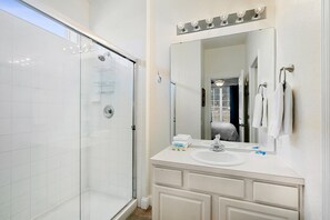 Hair dryer, towels - Last Minute Disney Getaway! Private Pool, Hot Tub & Game Room. Book Now! #1381 (Orlando)