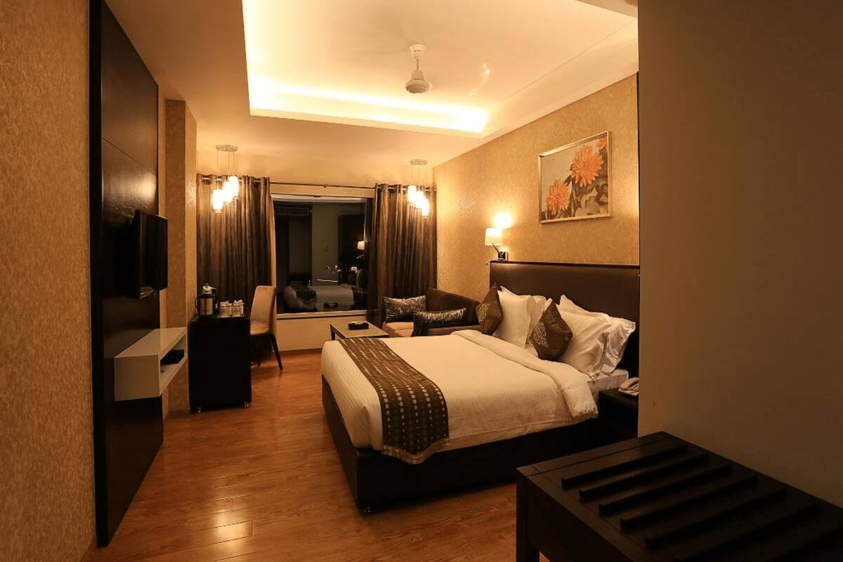 Premium bedding, rollaway beds, free WiFi, bed sheets