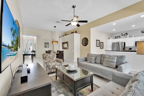 Smart TV - Last Minute Disney Getaway! Private Pool, Hot Tub & Game Room. Book Now! #15120 (Orlando)
