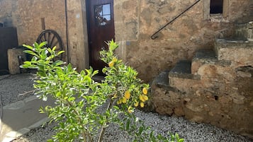 特色装修、特色家居、免费 WiFi、床单