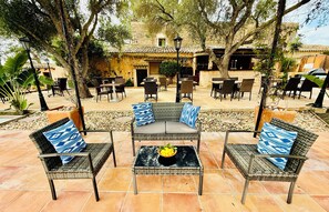 Biệt thự truyền thống | Hiên