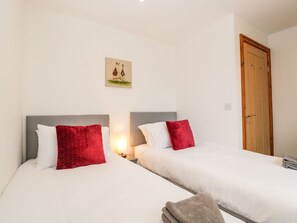 3 bedrooms, individually decorated, individually furnished, free WiFi