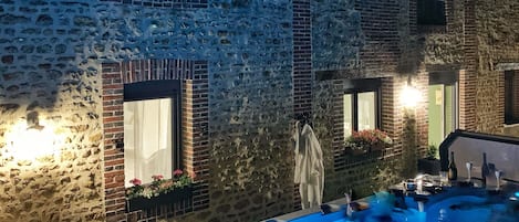 室外泳池、暖水池