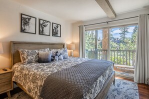 3 عدّة غرف نوم ومكواة/لوح كي وواي فاي مجانًا وملاءات أسرّة