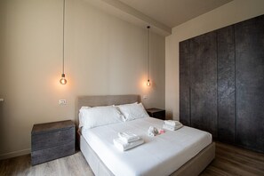 1 habitación, insonorización, tabla de planchar con plancha y wifi 