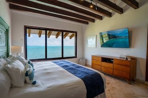 4 bedrooms, desk, iron/ironing board, travel cot