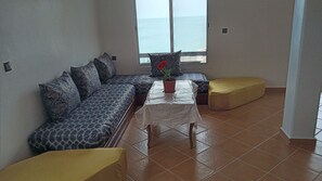 Interior - Villa espagnole à 3 min de la plage (Aouchtame Bni Said)