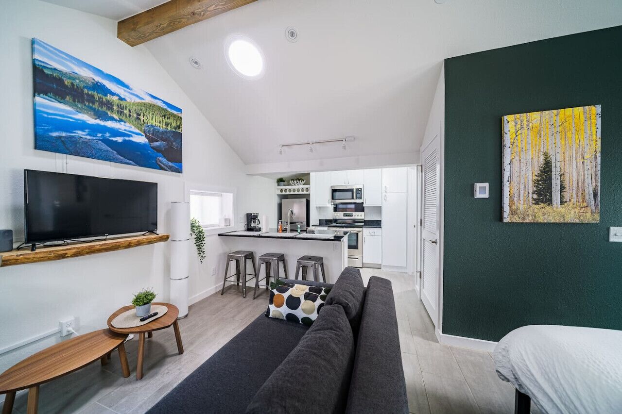 TV, fireplace, video games, stereo