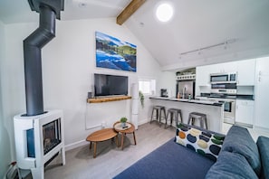 Télévision, cheminée