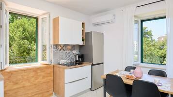 Apartamento (1 Bedroom) | Opções para refeição no quarto